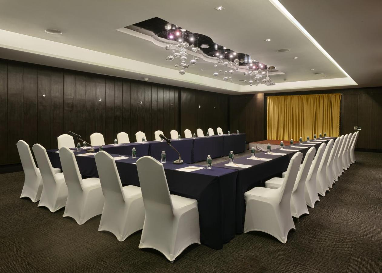 Graph Hotels Bangkok Exterior foto